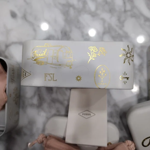 Fossil gift box - Picture 5 of 7